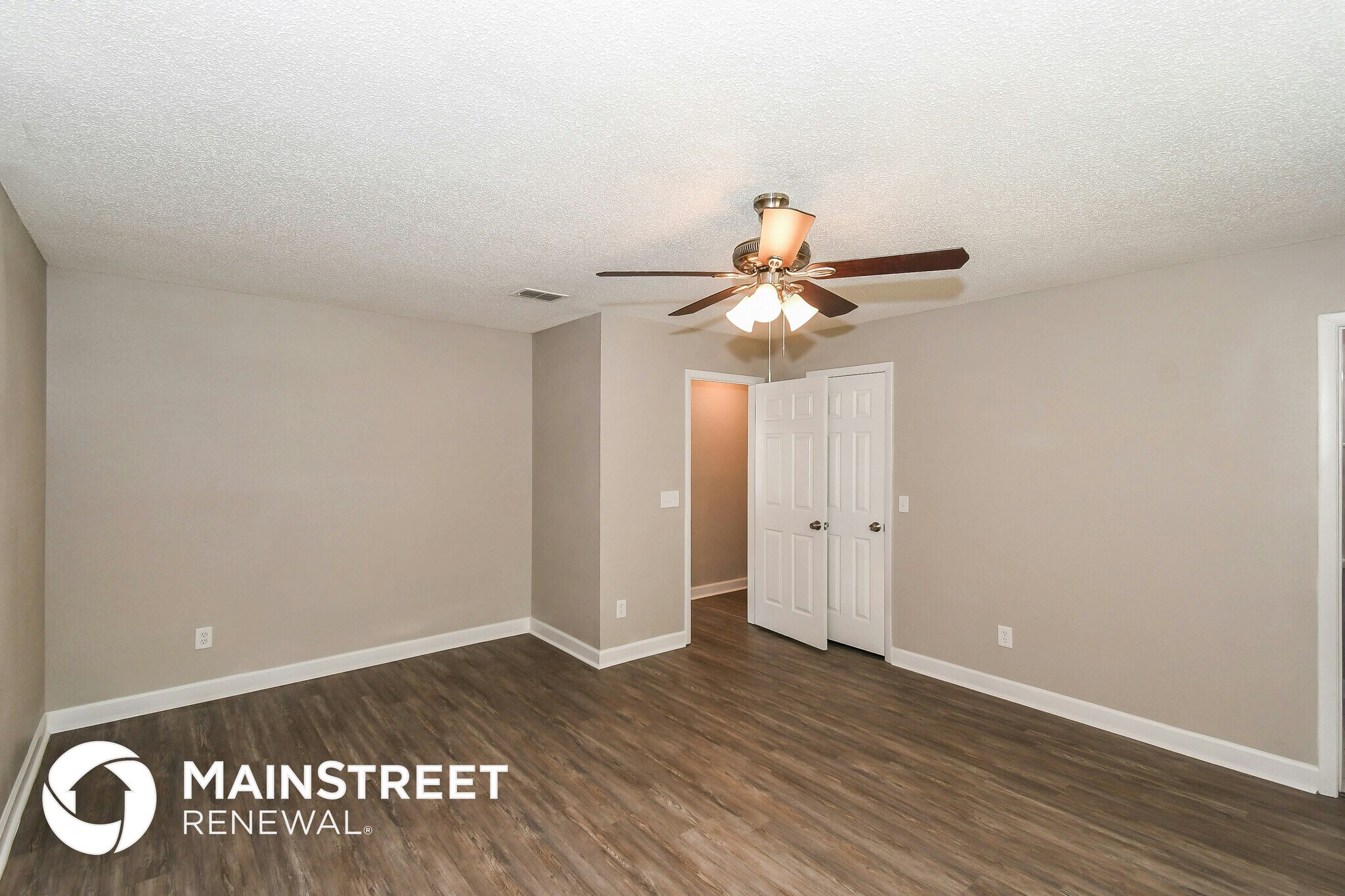 Building Photo - 1533 Raven Dr S