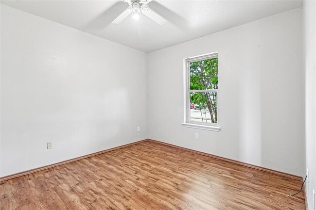 Building Photo - 1309 Marlee Cir