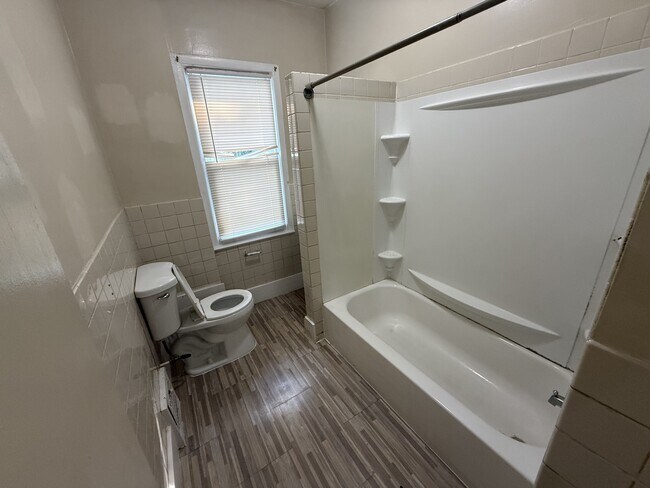 Building Photo - 2445 43rd St