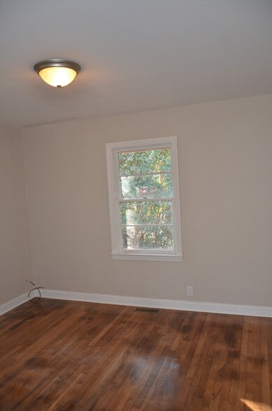 Building Photo - 3411 Lark Lane