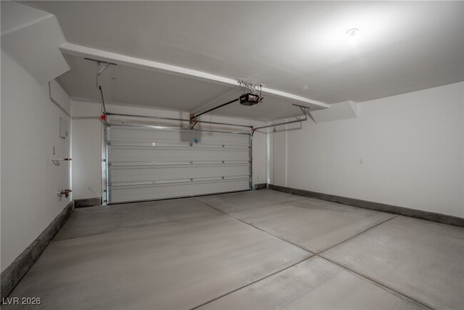 Building Photo - 3764 Sonrisa Vis Ave