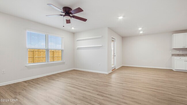 Building Photo - 5037 Rivergrass Dr