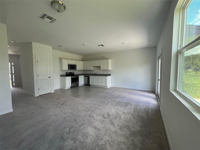 Building Photo - 545 Madison Dr