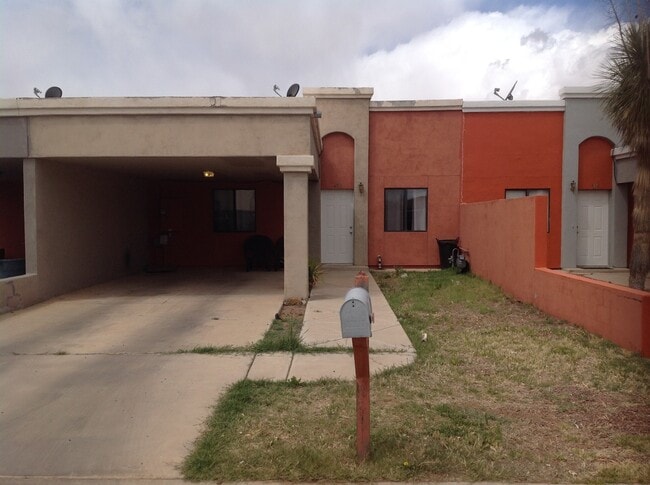 Building Photo - 430 N Christine Ave