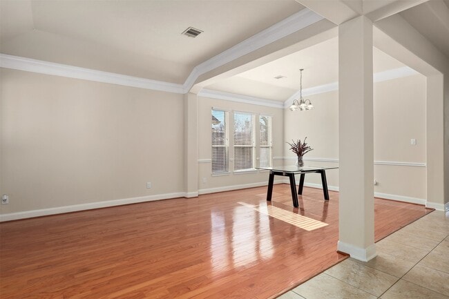 Building Photo - 5026 Gulf Stream Ln