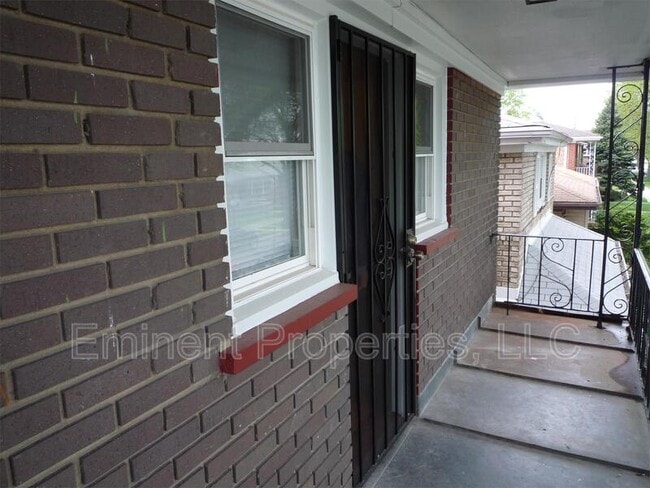 Building Photo - 9016 S Morgan St