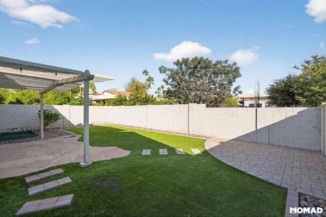 Building Photo - 4640 E Piedmont Rd