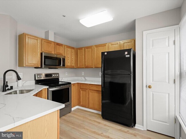 Building Photo - 13817 Churchville Dr