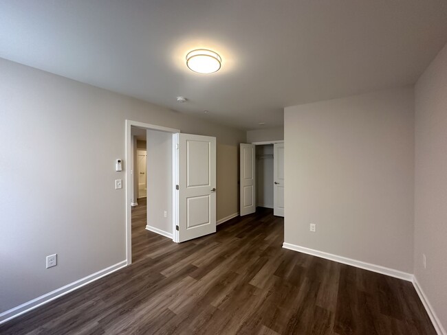 Building Photo - 5508 Belair Rd