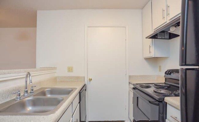 Building Photo - 1 bedroom in Irving TX 75038