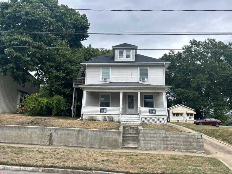 Primary Photo - 485 Allyn St