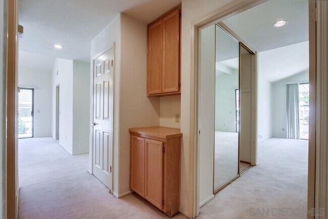 Building Photo - 11742 Avenida Sivrita