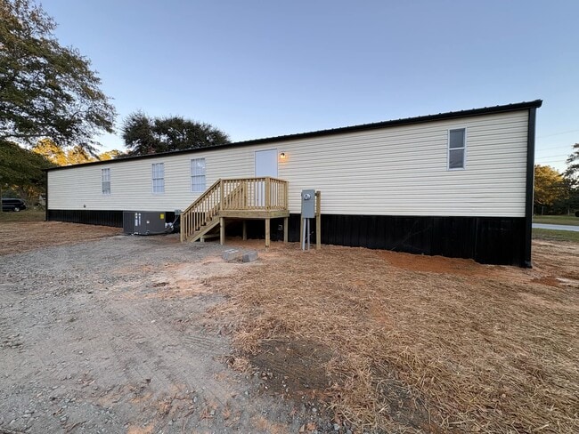 Building Photo - 14 Vickie Ln