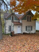 Building Photo - 204 Independence Ave S