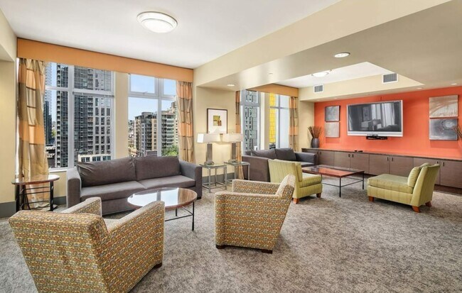 Lounge area (reservable to host get togethers). Business center and conference room also available - 819 Virginia St
