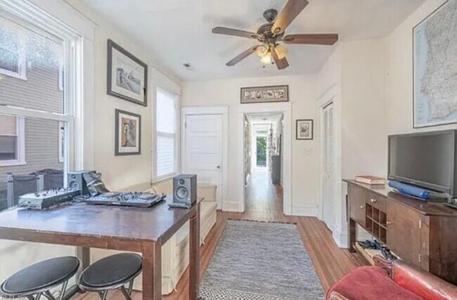 Building Photo - 214 Lucile Ave