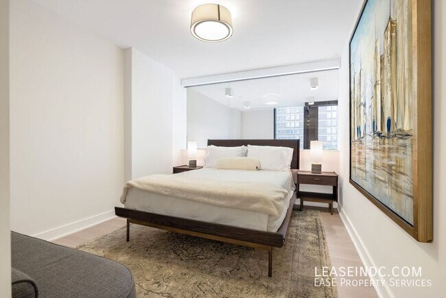 Building Photo - 1332 8th St NW