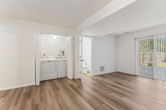 Building Photo - 6319 Harris Heights Ave