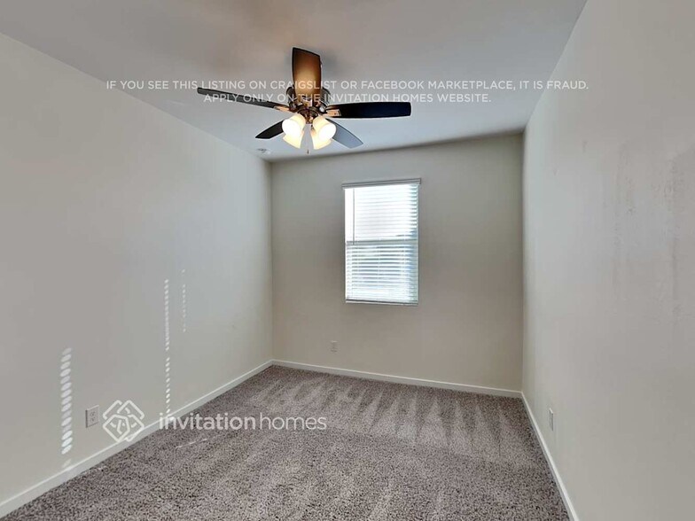 Building Photo - 17660 W Fetlock Trl