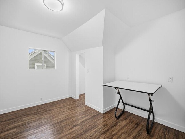 Building Photo - Stunning Updated Home in North Spokane | Bright Interiors, Modern Kitchen & Private Patio