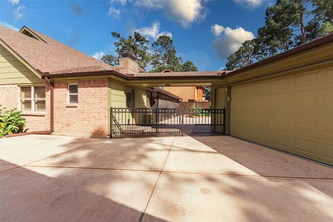 Building Photo - 19519 Enchanted Spring Dr