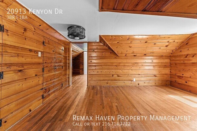 Building Photo - 20913 Kenyon Dr, Maple Hts - Spacious, Jus...