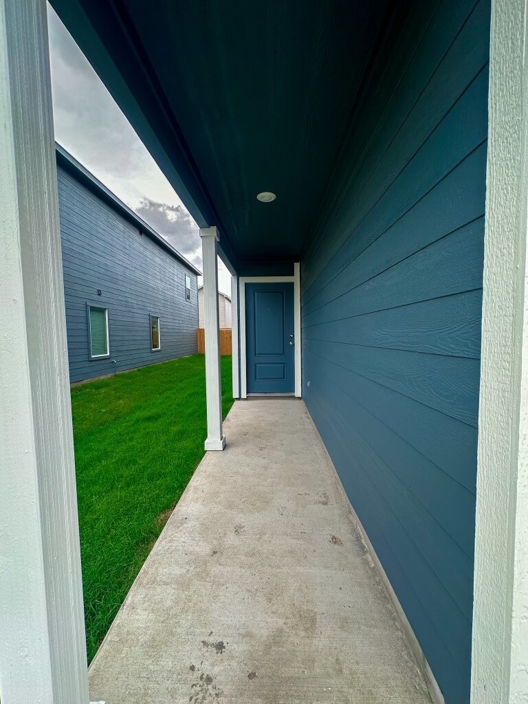 Building Photo - 910 Sandhill Crane Ln