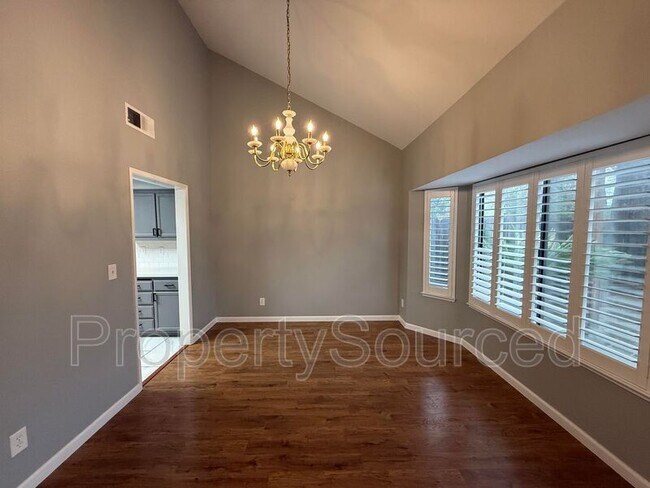 Building Photo - 428 Phoenix Ave