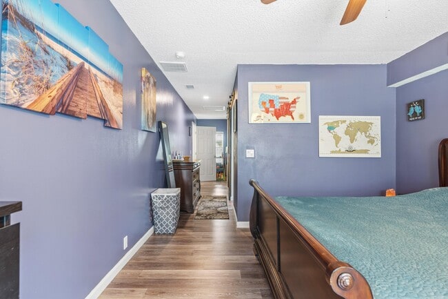 Building Photo - 2442 Duncan Dr