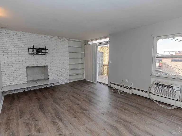 Building Photo - 3599 Schwartze Ave