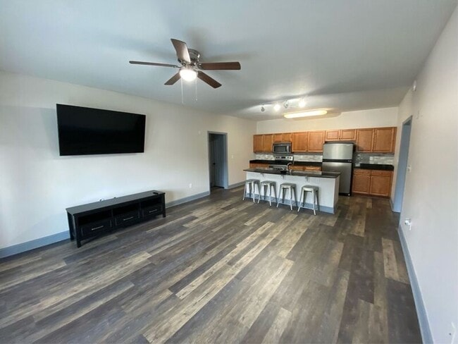 Building Photo - 1034 Shoveler Way