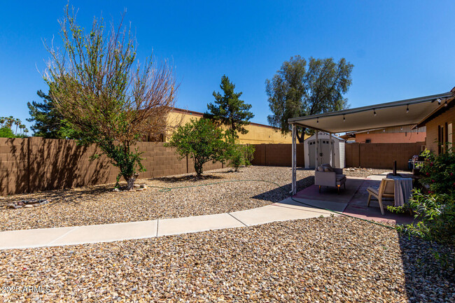 Building Photo - 3239 S Kenwood Ln