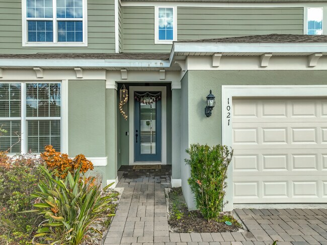 Building Photo - 1021 Savannah Palms Blvd