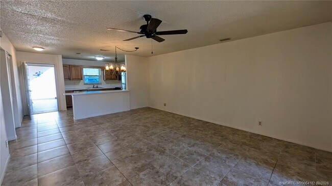 Building Photo - 6531 SE Federal Hwy