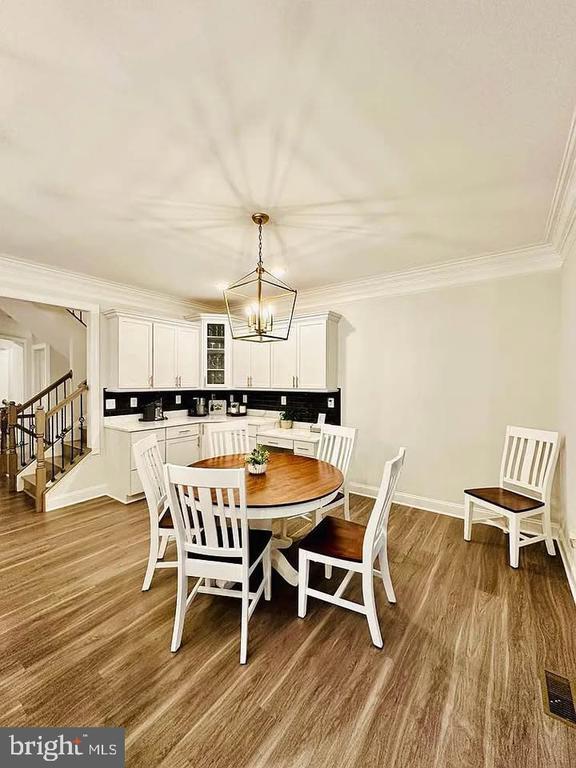 Building Photo - 15331 Ballerina Lp