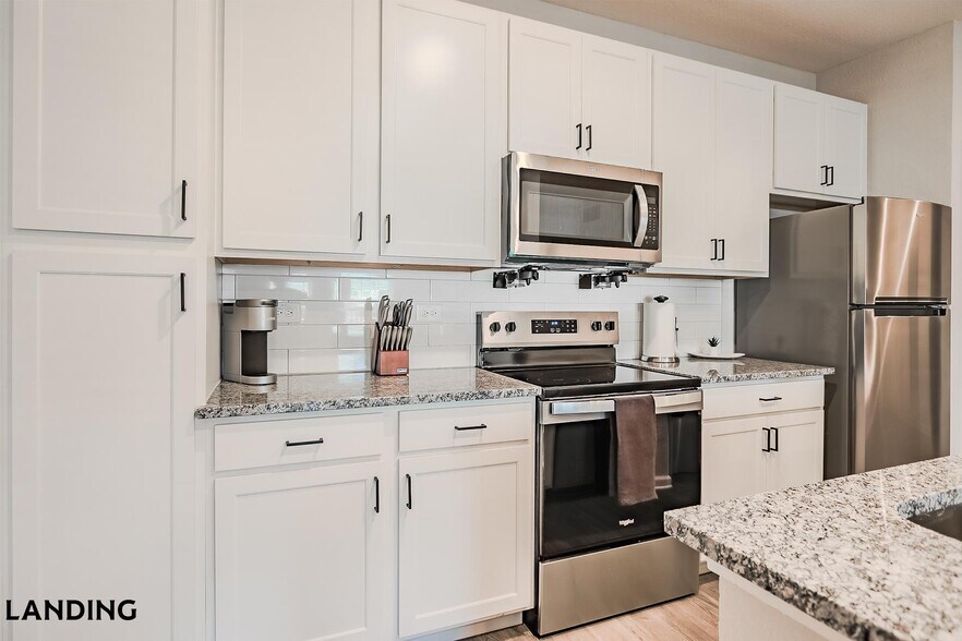 Building Photo - 1650 Harris Hill Rd