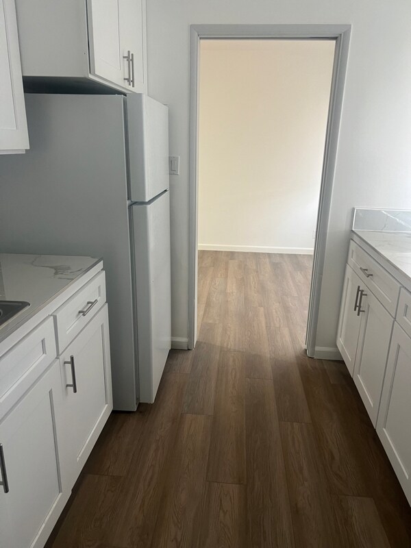 Building Photo - 3426 Mentone Ave