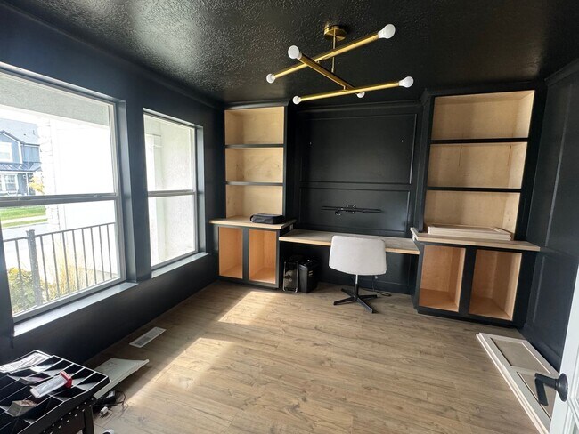 Building Photo - Beautiful Saratoga Springs home for rent!