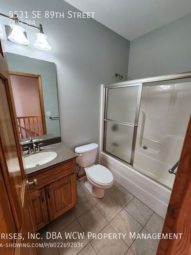 Building Photo - 5531 SE 89th St