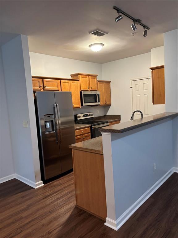 Building Photo - 121 Riverwatch Ct