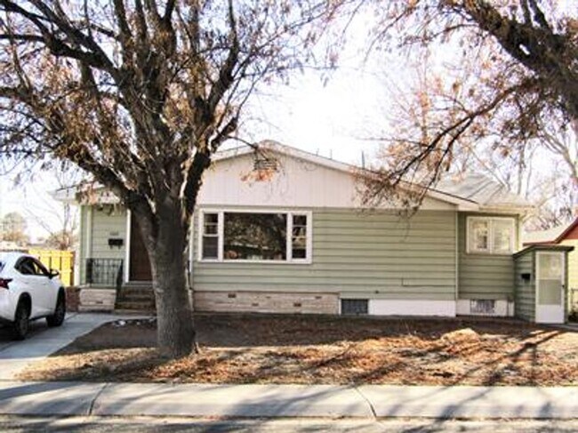 Primary Photo - 1325 Texas Ave
