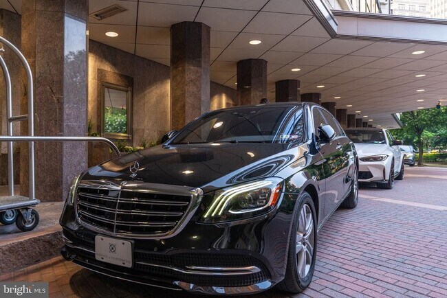 Building Photo - 210 W Rittenhouse Square