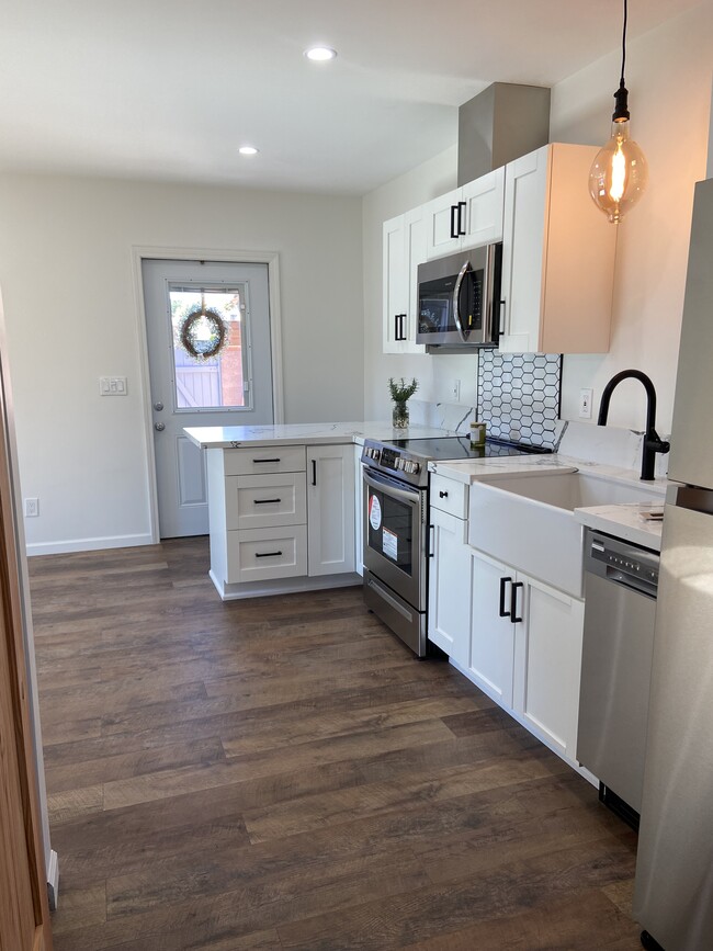 Building Photo - Palo Verde ADU