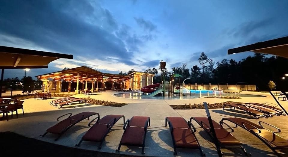 Building Photo - 16527 Pine Arrow Dr