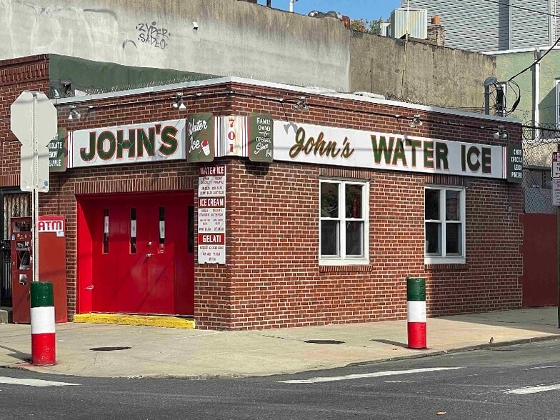 Building Photo - 719 Carpenter St