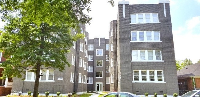 Primary Photo - BEAUTIFUL 2 BED/1 BATH APARTMENT IN GHENT!