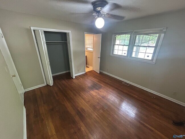 Building Photo - 4742 Bluehaven Dr NW