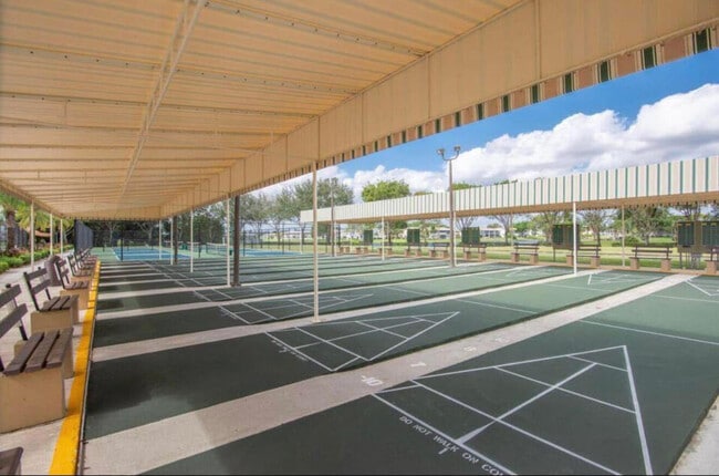 Building Photo - 63 Windsor C