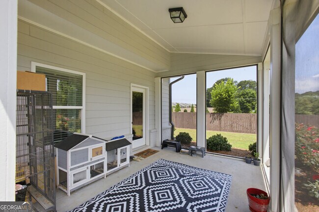 Building Photo - 2700 Westgate Park Dr