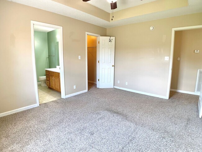 Building Photo - 4080 Challis Dr